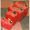 Image 1 : LOT OF 4 GAS CANS