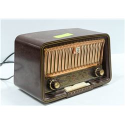 VINTAGE PHILETTA GLOBAL BAND RADIO