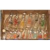 Image 1 : COLLECTION OF ANTIQUE AND MILK BOTTLES