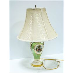 VINTAGE 1950'S COLONIAL URN STYLE TABLE