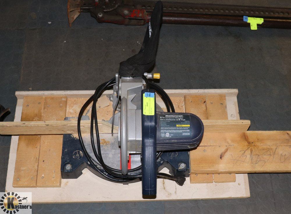MASTERCRAFT 81/4" COMPOUND MITRE SAW Kastner Auctions