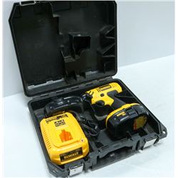 DEWALT 18 VOLT CORDLESS DRILL DC-759