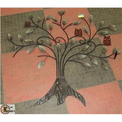 TIN LEAF WALL ART