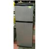 Image 1 : MAGIC CHEF 49 INCH MINI FRIDGE/FREEZER