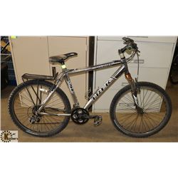 TREK 4100 MOUNTAIN BIKE LARGE FRAME, 21 SPEED