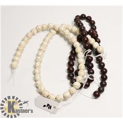 #176- WHITE TURQUOISE & BLOODSTONE BEAD NECKLACE