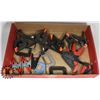 Image 1 : FLAT OF VARIOUS CLAMPS
