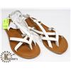 Image 1 : WHITE MIA WOMENS SANDALS SIZE 7