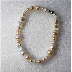 5)  WHITE NATURAL FRESHWATER PEARL