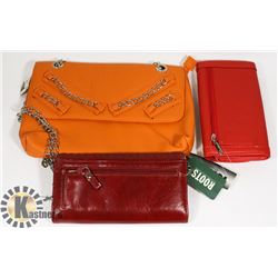 PURSE LOT: INCLUDES: ROOTS LADIES LEATHER WALLET