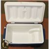 Image 2 : COLEMAN COOLER 40 QT WITH WHEELS & PULL HANDLE