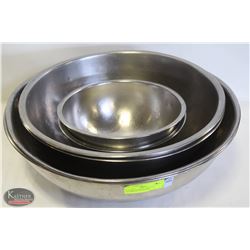 LOT OF S/S MIXING BOWLS & ALUMINUM COLANDER