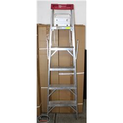 6' REYNOLDS  ALUMINUM STEPLADDER