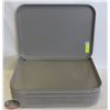 Image 1 : 19 HEAVY-DUTY 15" X 20" GREY FIBERGLASS TRAYS