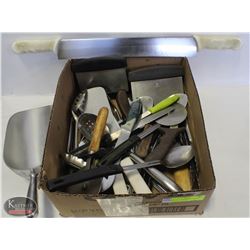 FLAT OF ASSORTED KITCHEN & GRILLING UTENSILS