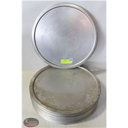 LOT OF 26 ALUMINUM PIZZA PANS W/ BRIMMED LIP-14"