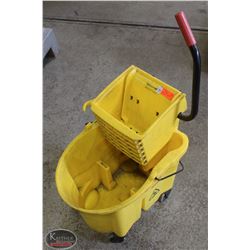 BAILIFF SEIZURE: RUBBERMAID MOP BUCKET W/ MOP