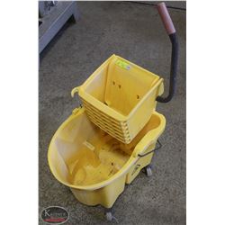 RUBBERMAID COMMERCIAL MOP BUCKET