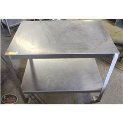 K39) BAILIFF SEIZURE! STAINLESS STEEL EQUIPMENT