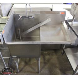 BAILIFF SEIZURE: S/S SINGLE WELL CORNER SINK