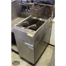 COMMERCIAL 2 BASKET FRYER