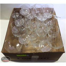 FLAT OF ASSORTED WINE GLASSES & MARGARITA GLASSES