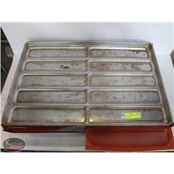 FUL SIZE ALUMINUM HOT DOG BUN PAN W/ SILICONE