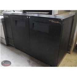 TRUE 2-DOOR UNDERCOUNTER REFRIGERATED COOLER