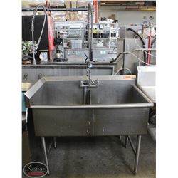 BAILIFF SEIZURE 4' DUAL-WELL S/S SINK W/ PRE-RINSE