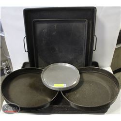 LOT OF ASSORTED COMMERCIAL BAKING PANS