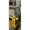 Image 1 : RUBBERMAID COMMERCIAL MOP BUCKET W/ WRINGER