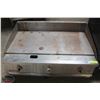 Image 2 : VULCAN ELECTRIC 36" COUNTER TOP GRIDDLE W/ CUSTOM