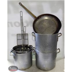 LOT OF 3 ASSORTED SIZE ALUMINUM STOCK POTS W/ 14"