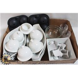 FLAT W/ SILICONE EGG POACHERS, SERVING APPETIZERS