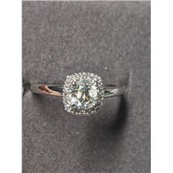 40) 14K WHITE GOLD DIAMOND RING SIZE 7