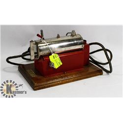 ANTIQUE WEEDEN STEAM ENGINE