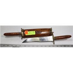 VINTAGE ORNATE CARVED TABLE SIDE CARVING KNIFE