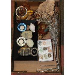 FLAT W/ ELEPHANT FIGURINE, VINTAGE BEADED