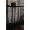 Image 1 : METAL CLOTHES RACK ON WHEELS