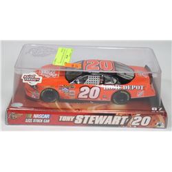 1:24 DIE CAST NASCAR #20 TONY STEWART