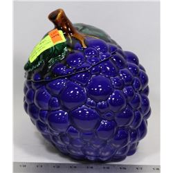 VINTAGE GRAPE COOKIE JAR NO CHIPS OR CRACKS