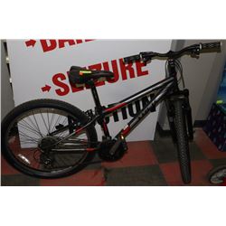 TREK 820 MOUNTAIN BIKE 21 SPEED