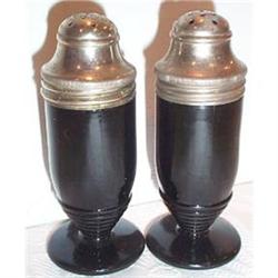 Pair Hazel Atlas Black Depression Shakers #863454