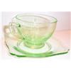 Image 1 : Green Cambridge Depression Glass Cup and Saucer #863571