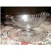 Image 1 : HEISEY ETCHED GRAVY BOWL WITH UNDERPLATE - #863828