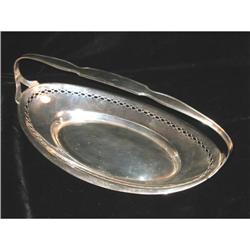 REED AND BARTON COIN EPNS SILVER CAKE BASKET #863931