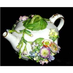 German Meissen Mini-Teapot #878974