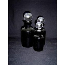 Set of 3 Antique Graduated Bottles With Stopper #879207