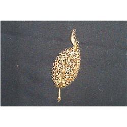 Jewelry-Vintage Manselle Filigree Leaf Pin #916479