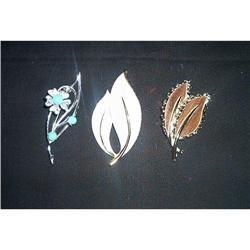 Jewelry-Three Sarah Coventry Pins #916487